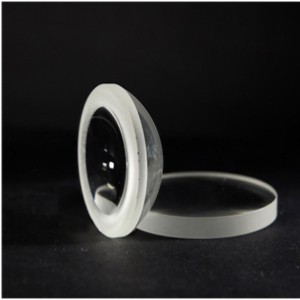 Analysis of the difference between different surfaces of curved moon lens for light incidence