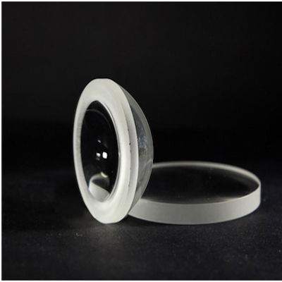 Analysis of the difference between different surfaces of curved moon lens for light incidence